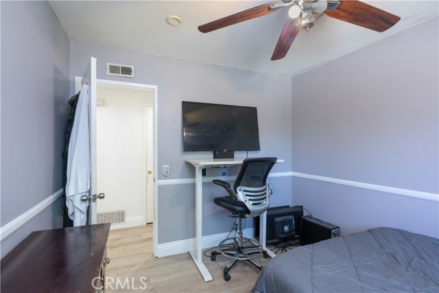 MLS #OC25197514 image #24