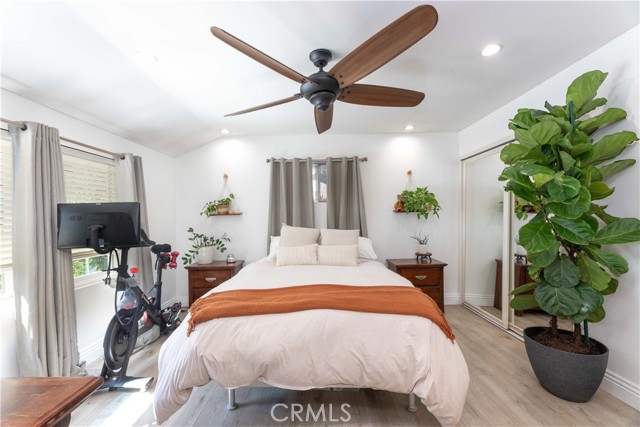 MLS #OC25197514 image #27