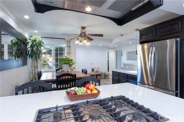 MLS #OC25197514 image #9