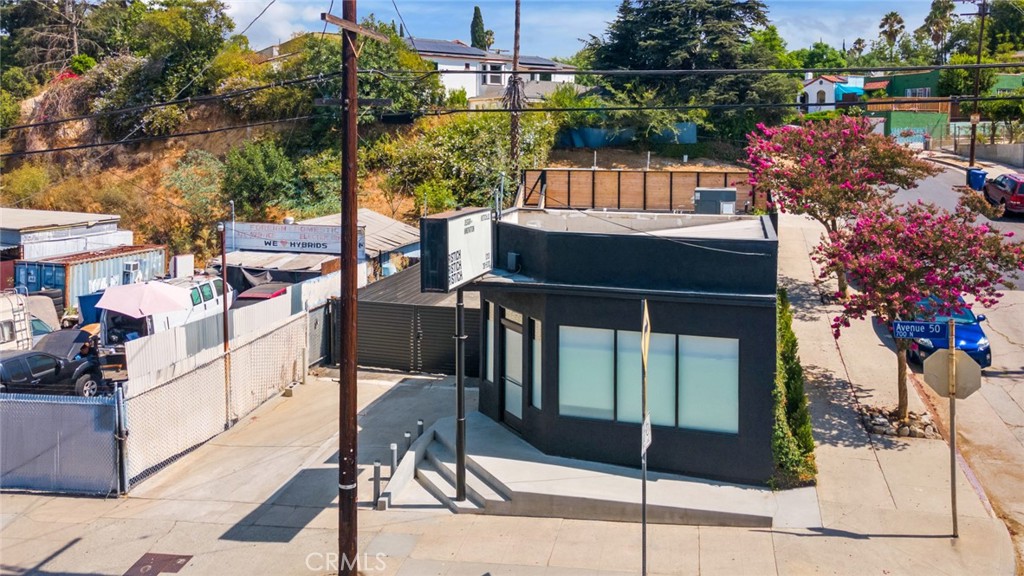 MLS #OC25197606 image #15