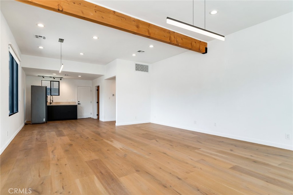 MLS #OC25197606 image #4