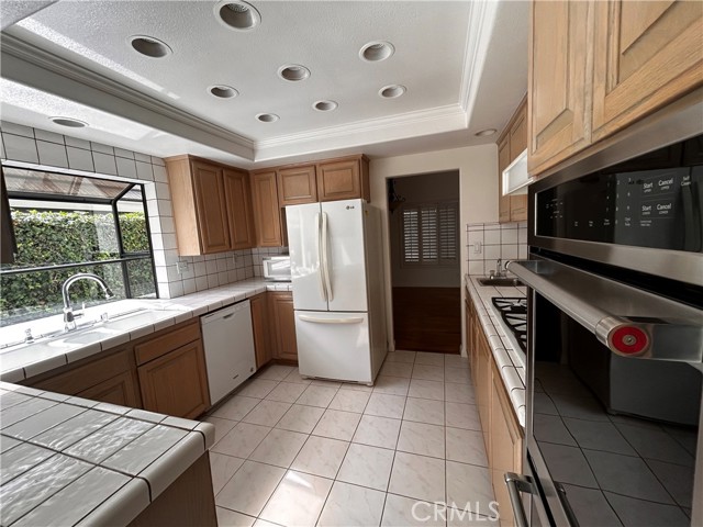 MLS #OC25197691 image #10