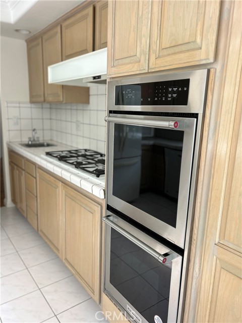 MLS #OC25197691 image #9