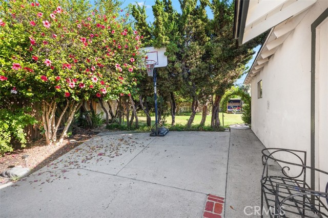 MLS #OC25197794 image #5