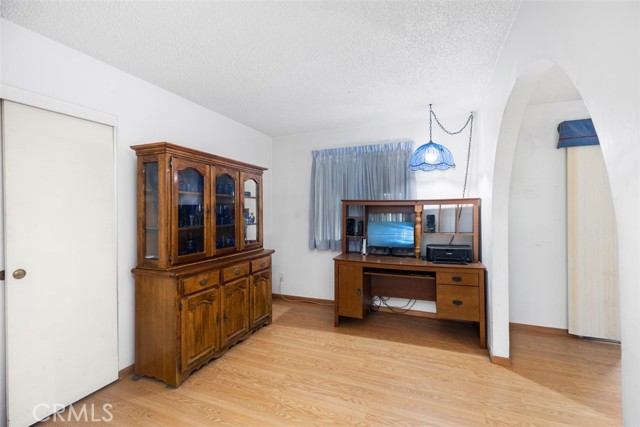 MLS #OC25197794 image #6