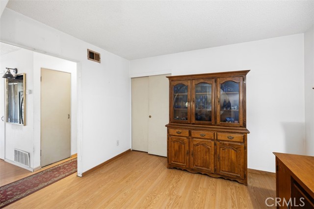 MLS #OC25197794 image #7