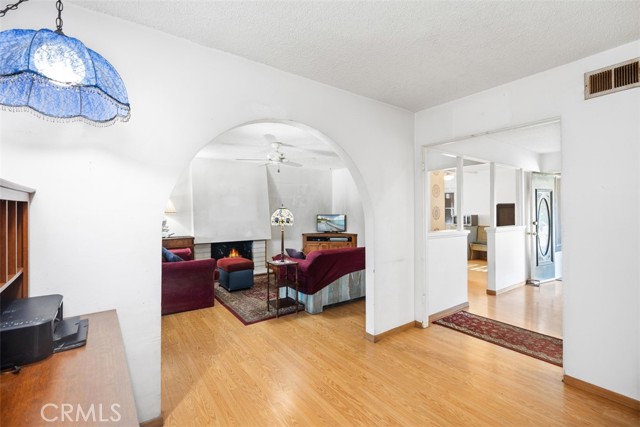 MLS #OC25197794 image #8