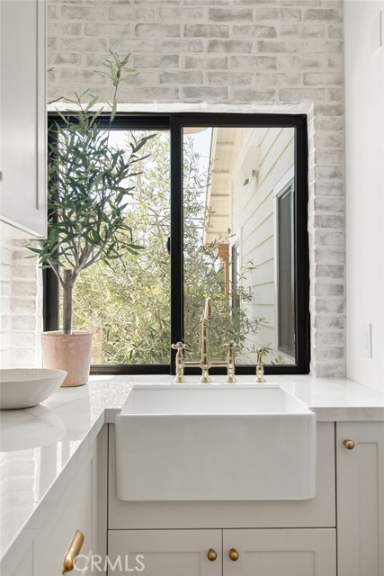 MLS #OC25197905 image #10