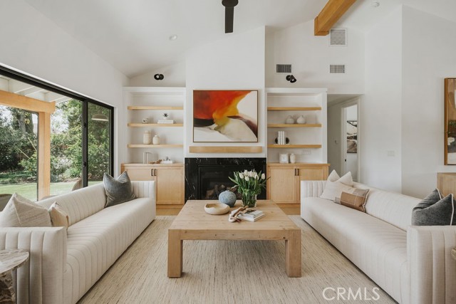 MLS #OC25197905 image #3