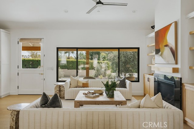 MLS #OC25197905 image #4