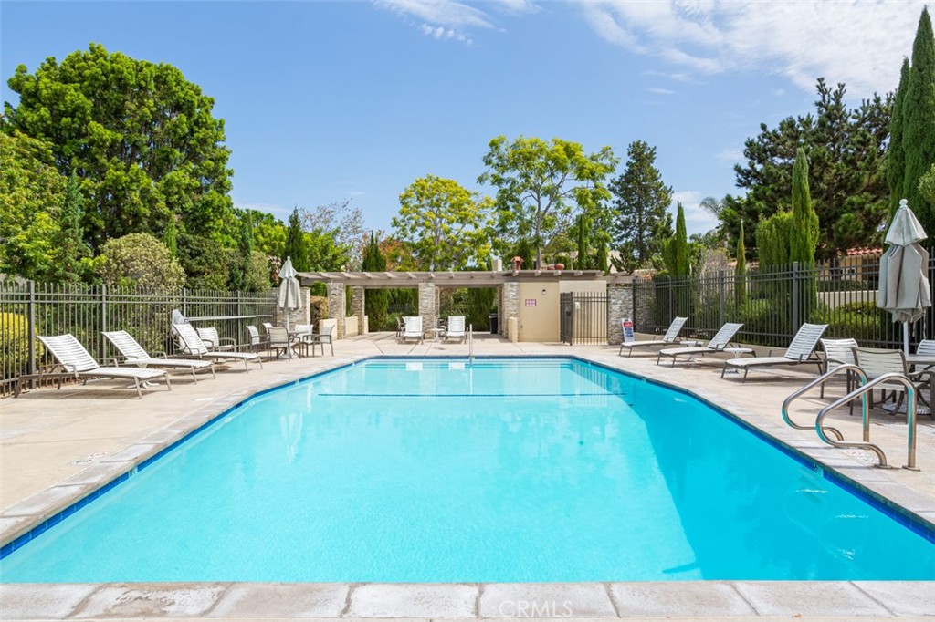 MLS #OC25197957 image #15