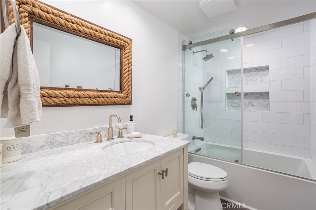 MLS #OC25197957 image #9