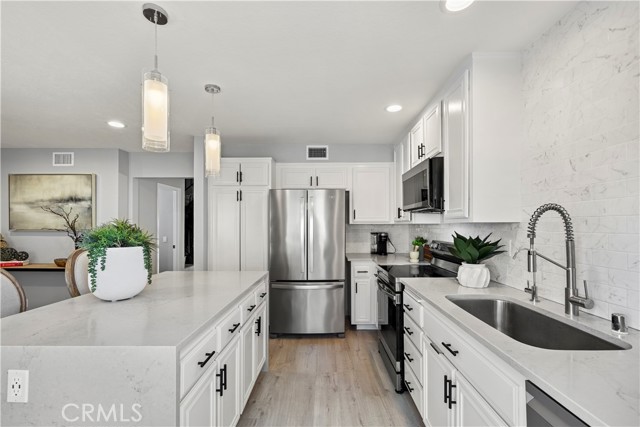 MLS #OC25198027 image #13