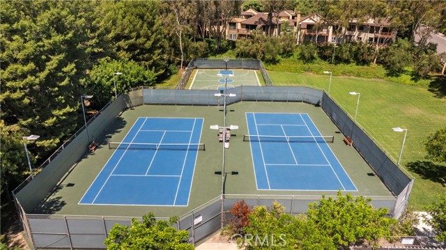 MLS #OC25198027 image #32