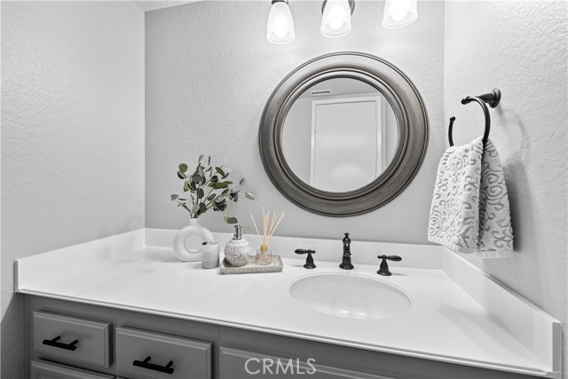 MLS #OC25198027 image #9