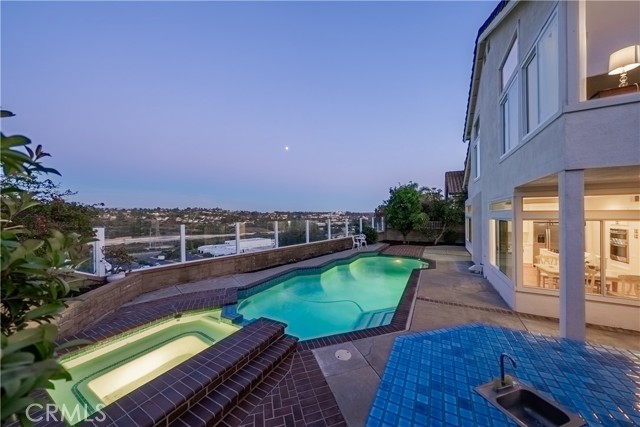 MLS #OC25198134 image #2