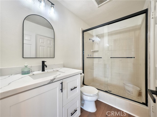 MLS #OC25198134 image #24