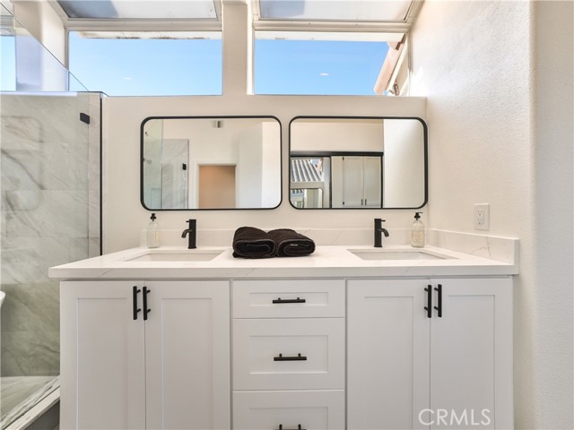 MLS #OC25198134 image #34