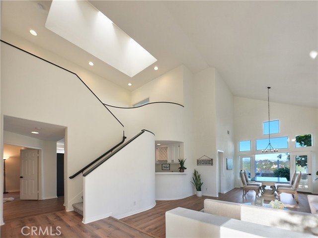 MLS #OC25198134 image #5