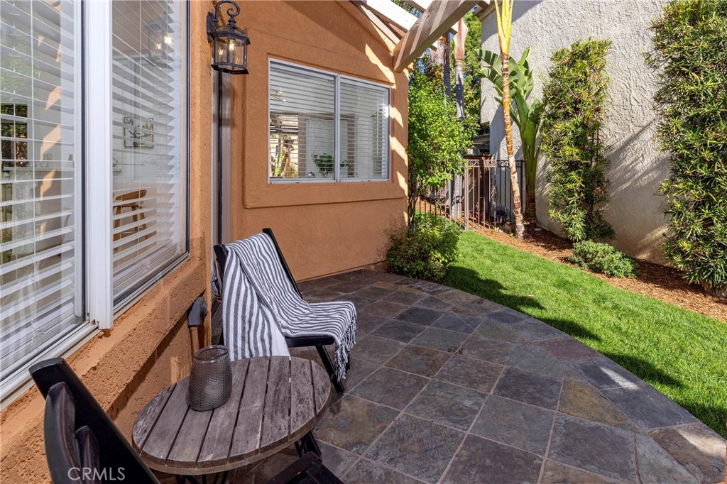 MLS #OC25198185 image #2