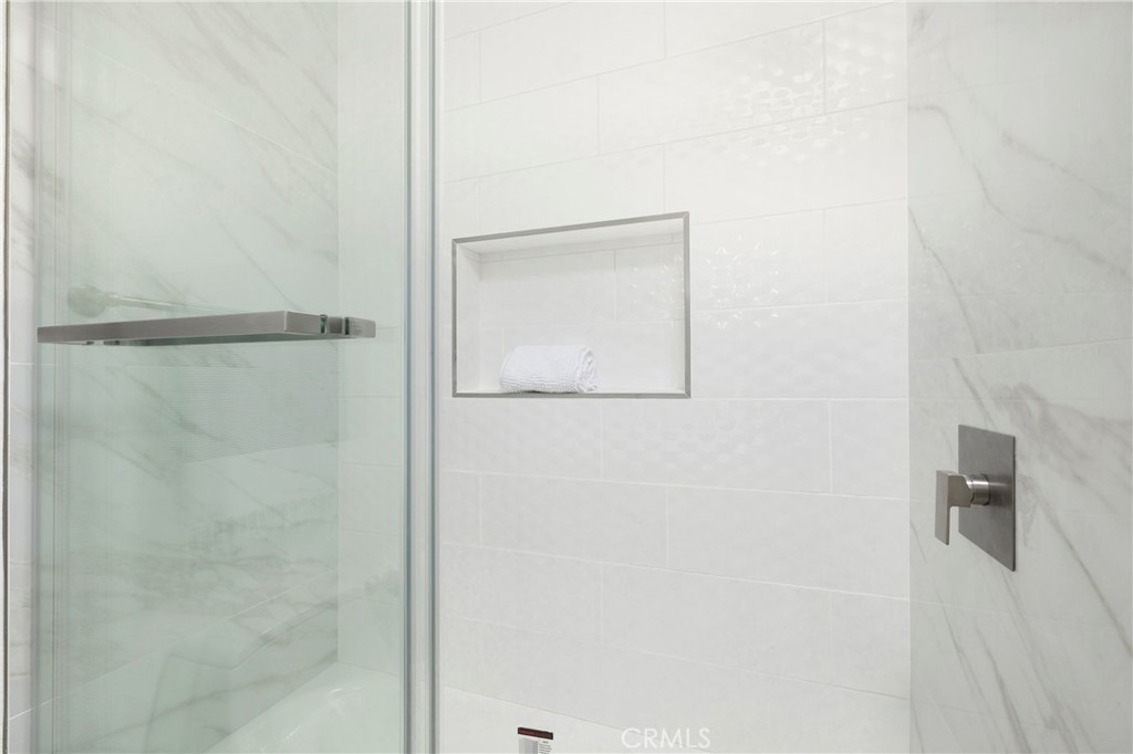 MLS #OC25198185 image #20