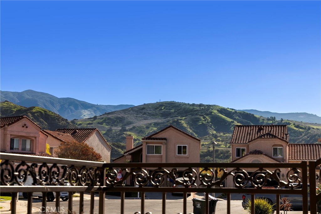 MLS #OC25198185 image #3