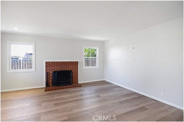 MLS #OC25198439 image #12