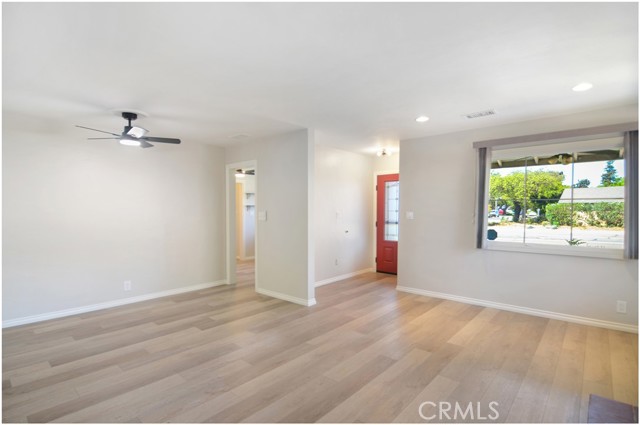 MLS #OC25198439 image #14