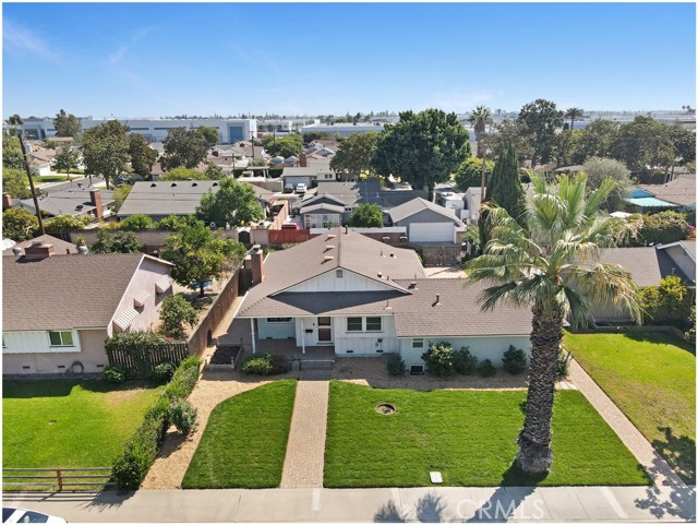 MLS #OC25198439 image #2