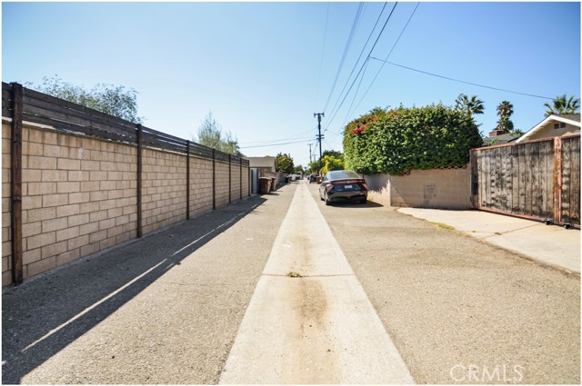 MLS #OC25198439 image #31