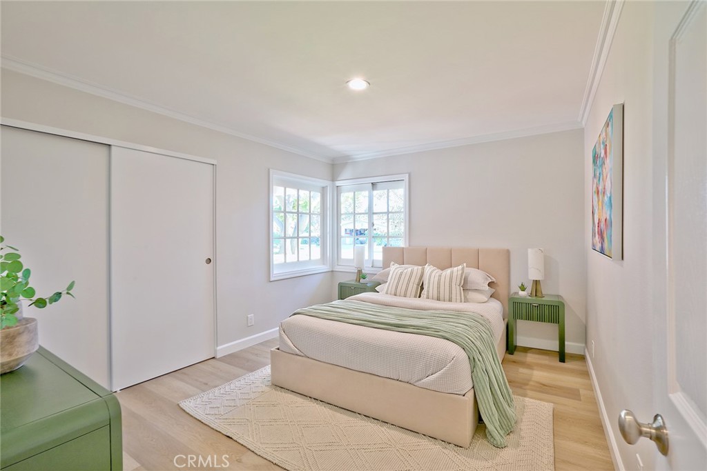 MLS #OC25198496 image #11