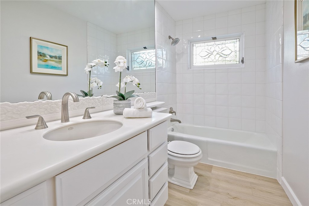 MLS #OC25198496 image #15