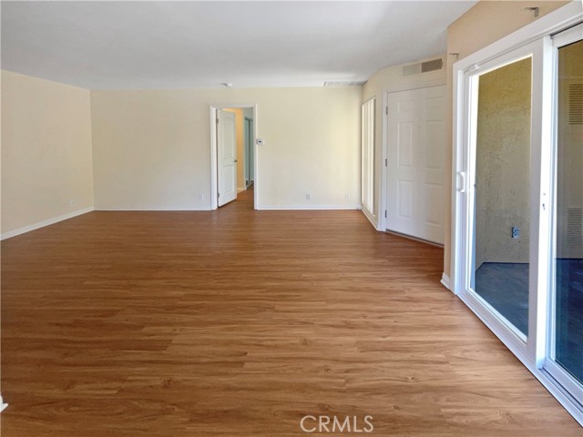 MLS #OC25198606 image #10