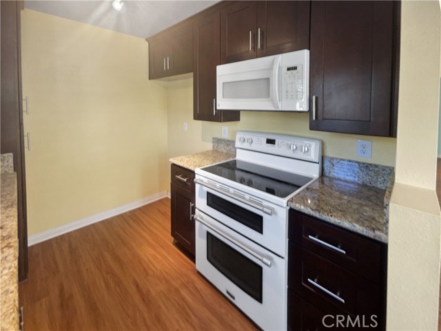 MLS #OC25198606 image #4