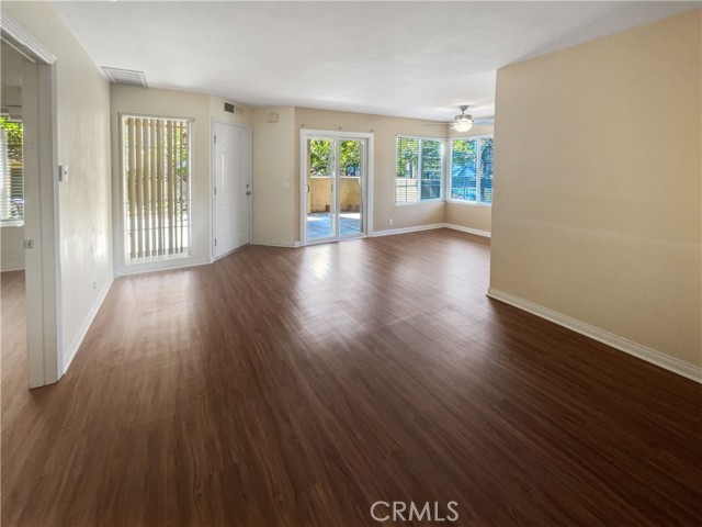 MLS #OC25198606 image #7