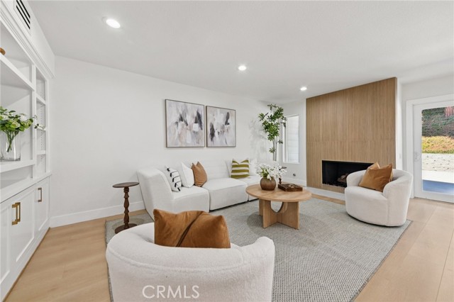 MLS #OC25198759 image #21