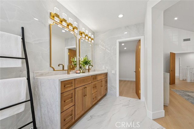 MLS #OC25198759 image #35