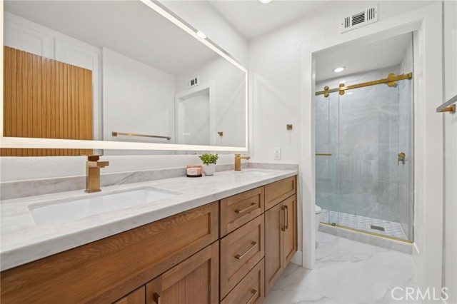 MLS #OC25198759 image #42