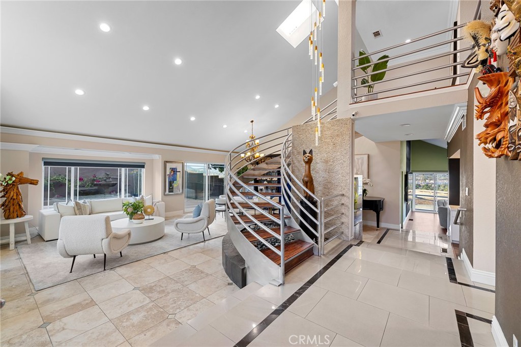 MLS #OC25198768 image #11