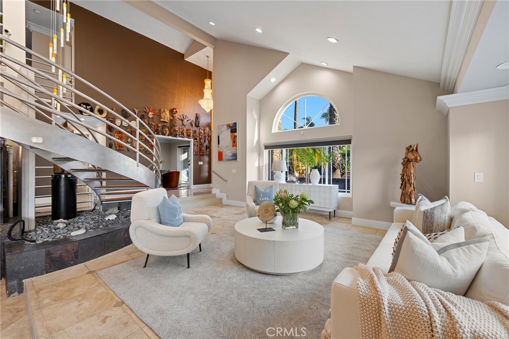 MLS #OC25198768 image #13