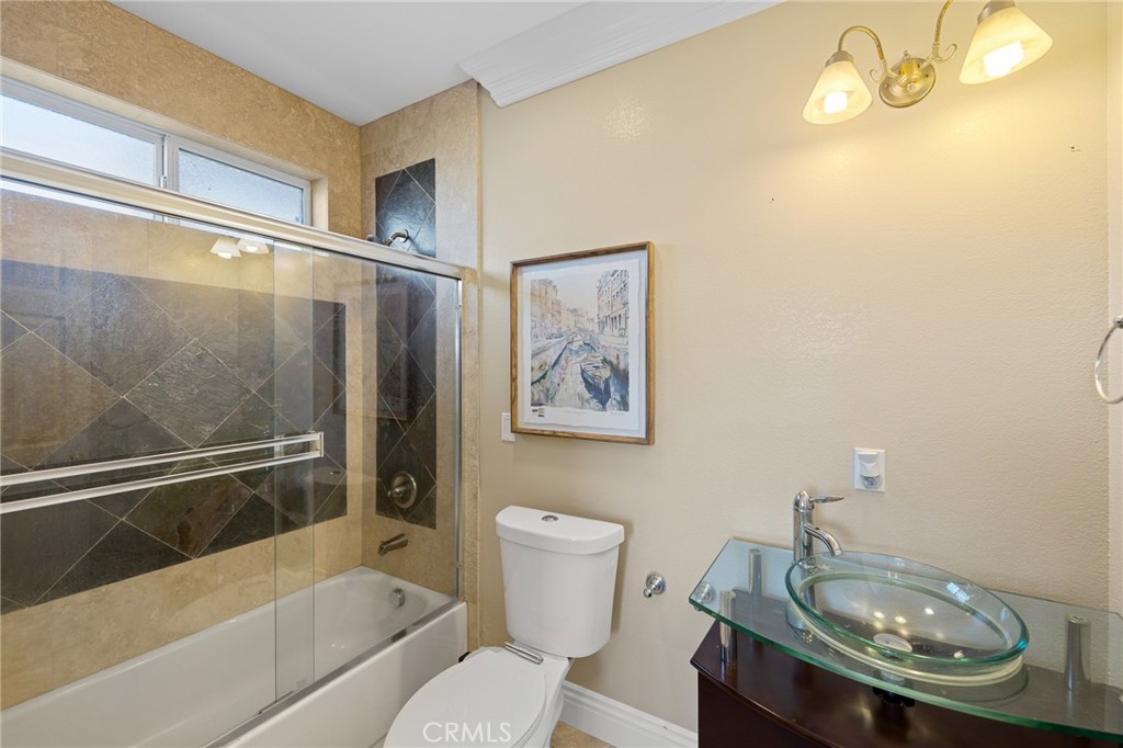 MLS #OC25198768 image #26