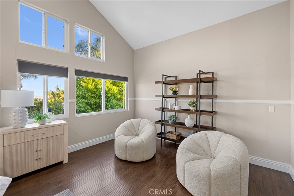 MLS #OC25198768 image #32