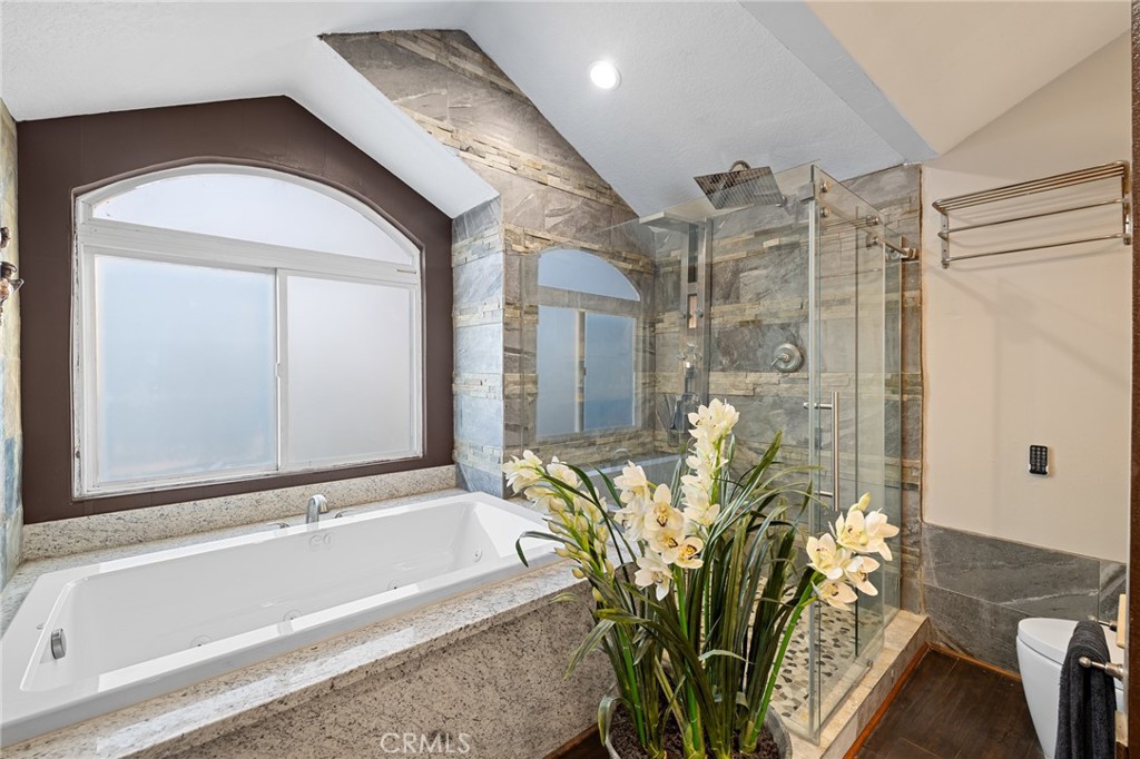 MLS #OC25198768 image #36