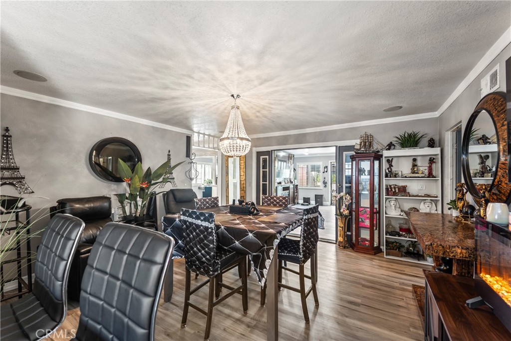 MLS #OC25198883 image #10