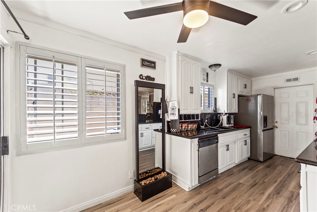 MLS #OC25198883 image #14