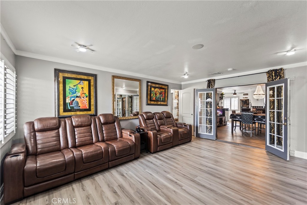 MLS #OC25198883 image #15