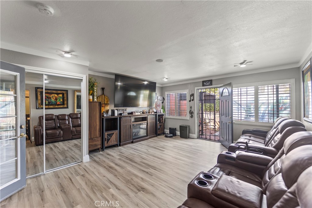 MLS #OC25198883 image #30