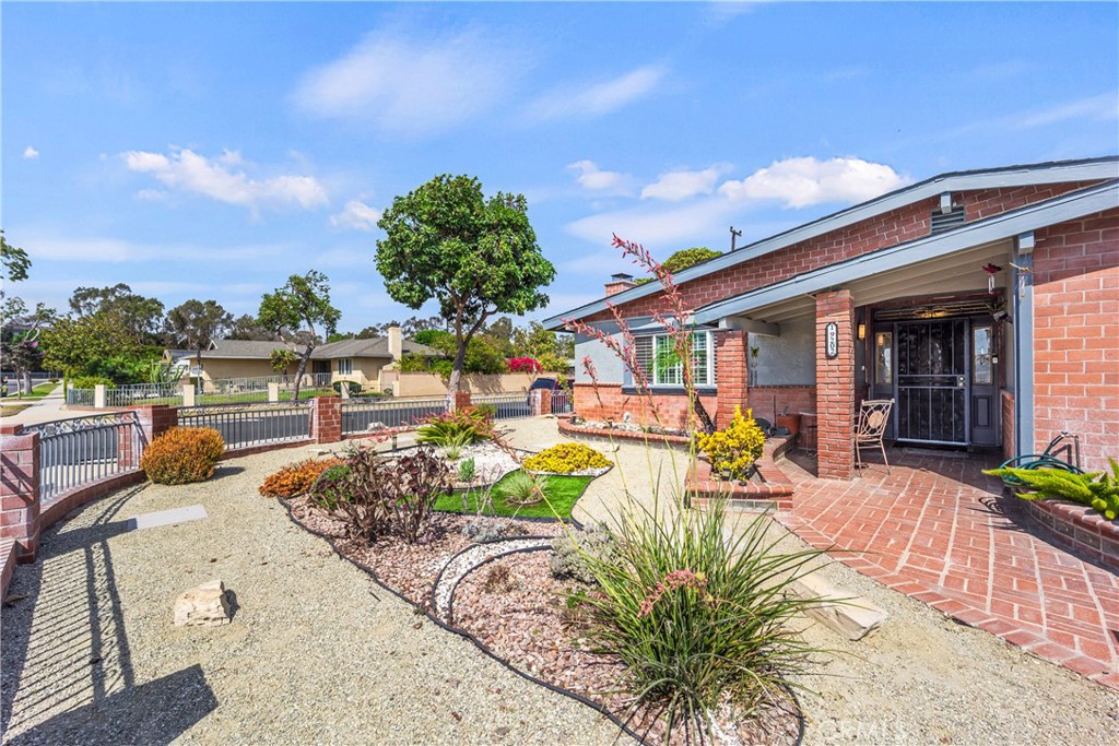 MLS #OC25198883 image #4