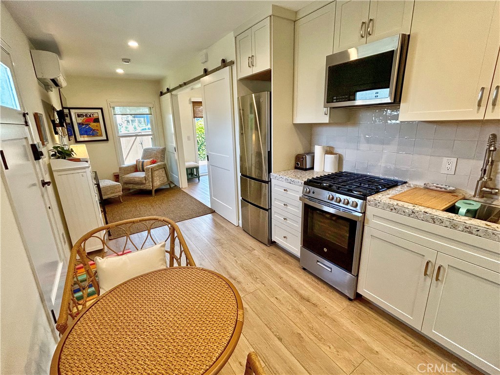 MLS #OC25198903 image #4