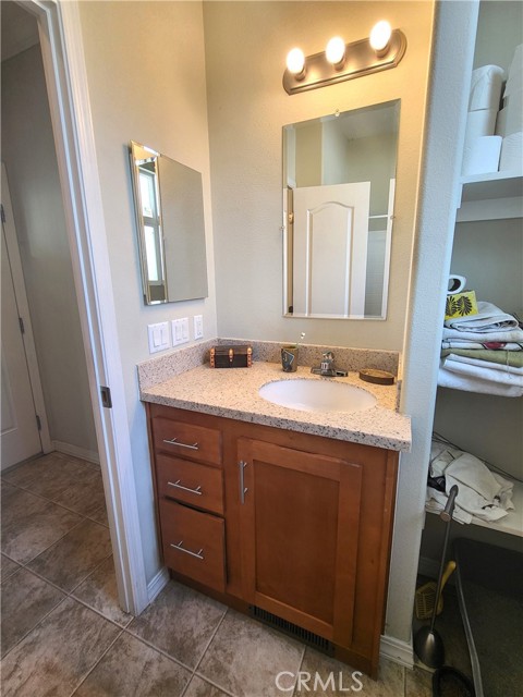 MLS #OC25198906 image #15